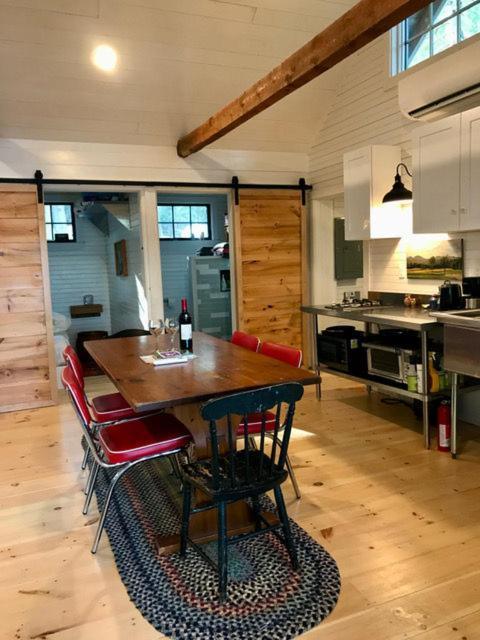 Lakefront Cottage By Country House Escapes Lincolnville Bagian luar foto